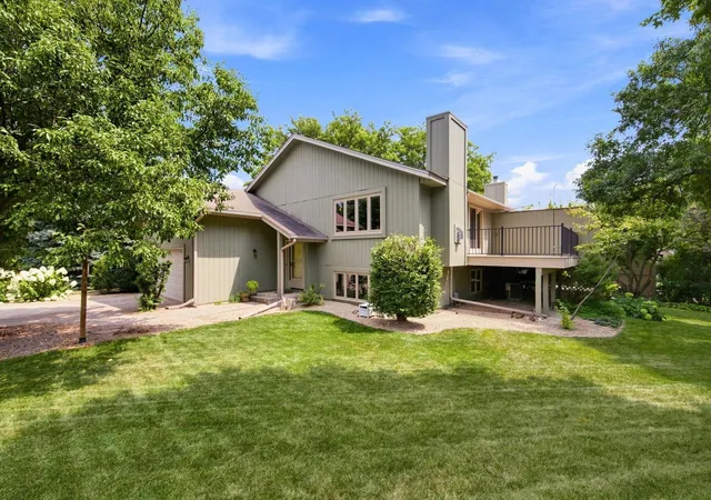 1st image of 10277 Tarn Cir, Eden Prairie, MN 55347 | MLS# 7092191
