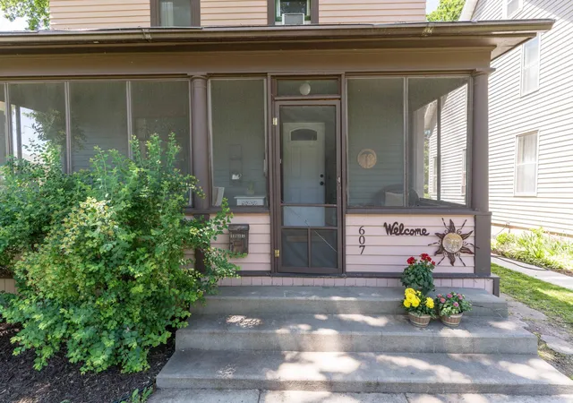 Homes for sale in Fergus Falls, MN | 607 N Union Ave, Fergus Falls, MN 56537 | MLS# 7092194