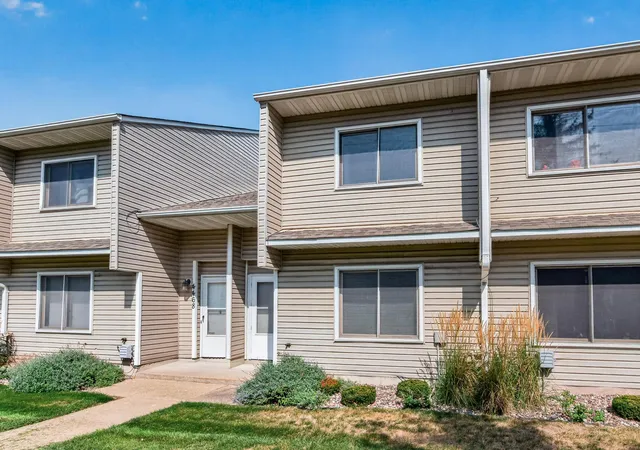 Photo 1 of Single family home for sale at 4464 Mccoll Dr, Savage, MN 55378 | MLS# 7092197 | Listing updated on 2026-10-14