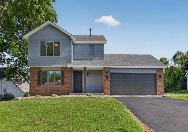 Photo 4 of Sale Pending at 18735 Pennington Ave, Eden Prairie, MN 55346 | MLS# 7092204 | Listing updated on 2026-08-28