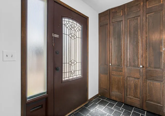Photo 3 of Single family home for sale at 6052 Golden Valley Rd, Minneapolis, MN 55422 | MLS# 7092210 | Listing updated on 2026-07-29
