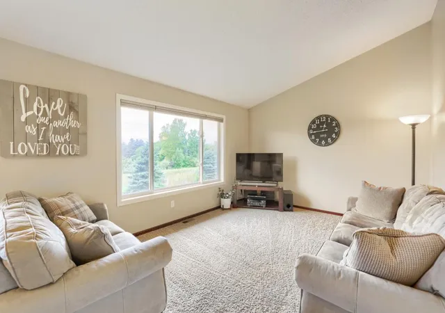 Photo 4 of Single family home for sale at 749 Pleasant Ave, Saint Paul Park, MN 55071 | MLS# 7092255 | Listing updated on 2026-10-08