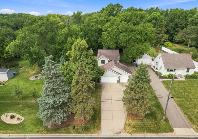 2nd image of 3393 Owasso St, Saint Paul, MN 55126 | MLS# 7092269