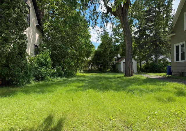 2nd image of 13xx Hewitt Ave, Saint Paul, MN 55104 | MLS# 7092273