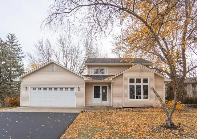 1st image of 5245 Clayton Dr, Maple Plain, MN 55359 | MLS# 7092290