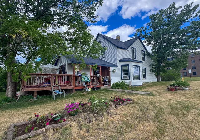 2nd image of 601 Irvine Ave Nw, Bemidji, MN 56601 | MLS# 7092356
