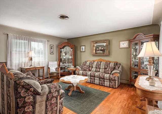 5th image of 1003 S Elm St, La Crescent, MN 55947 | MLS# 7092371