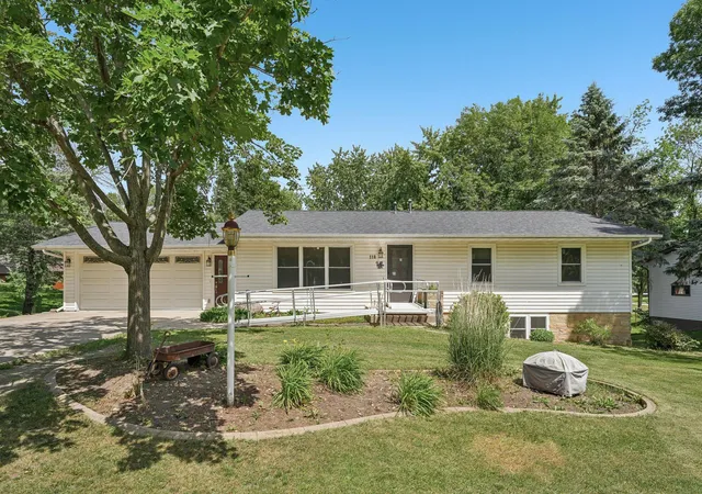 Homes for sale in Lonsdale, MN | 118 4th Ave Ne, Lonsdale, MN 55046 | MLS# 7092404