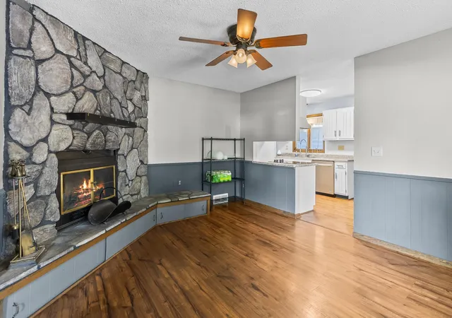 3rd image of 1109 Jefferson Ave, Marshall, MN 56258 | MLS# 7092421