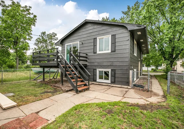 Homes for sale in Saint Cloud, MN | 414 19 1/2 Ave N, Saint Cloud, MN 56303 | MLS# 7092514