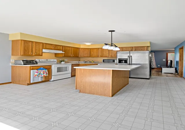 Homes for sale in Osseo, MN | 612 1St Ave Nw, Osseo, MN 55369 | MLS# 7092528