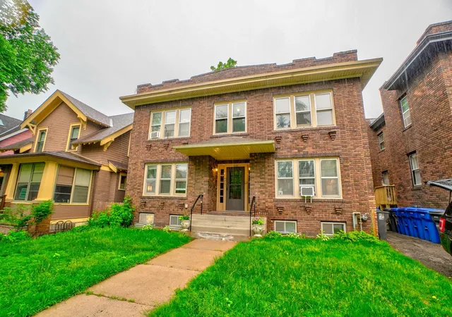 1st image of 1088 Dayton Ave, Saint Paul, MN 55104 | MLS# 7092551