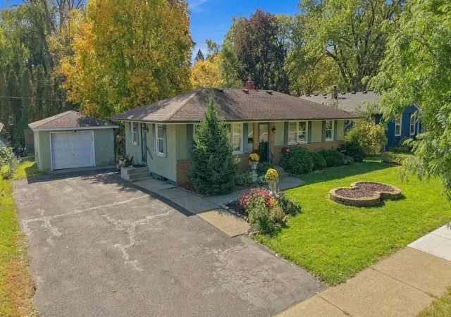 Photo 2 of Single family home for sale at 1482 Case Ave, Saint Paul, MN 55106 | MLS# 7092572 | Listing updated on 2026-10-09