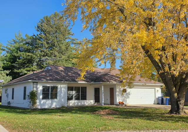 Photo 1 of Single family home for sale at 214 Trondheim Rd, Kenyon, MN 55946 | MLS# 7092584 | Listing updated on 2026-10-26