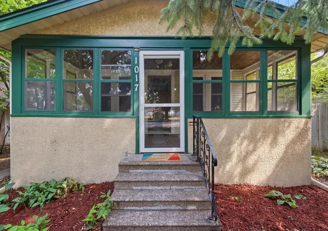 Photo 3 of Sale Pending at 1017 Maryland Ave E, Saint Paul, MN 55106 | MLS# 7092651 | Listing updated on 2026-10-19