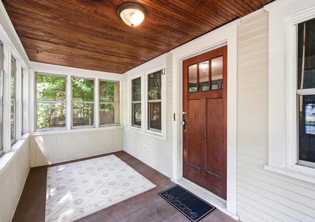Photo 4 of Sale Pending at 1017 Maryland Ave E, Saint Paul, MN 55106 | MLS# 7092651 | Listing updated on 2026-10-19