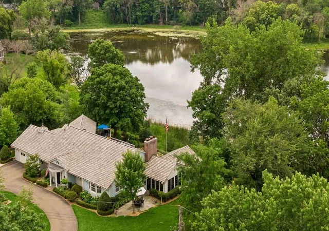 Photo 2 of Single family home for sale at 17803 Maple Hl Rd, Wayzata, MN 55391 | MLS# 7092698 | Listing updated on 2026-10-09