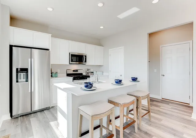 2nd image of 1730 Denali Dr, Shakopee, MN 55379 | MLS# 7092707