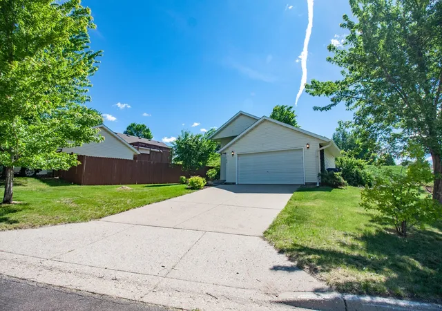 Homes for sale in Fergus Falls, MN | 103 Lydia Ln, Fergus Falls, MN 56537 | MLS# 7092725