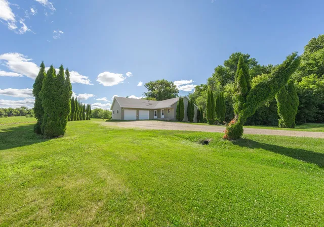 Photo 3 of Single family home for sale at 23493 Echo Ave, Faribault, MN 55021 | MLS# 7092737 | Listing updated on 2026-08-26