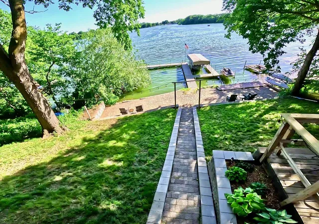 Photo 1 of Single family home for sale at 303 Lake Ave, Fairmont, MN 56031 | MLS# 7092750 | Listing updated on 2026-10-22