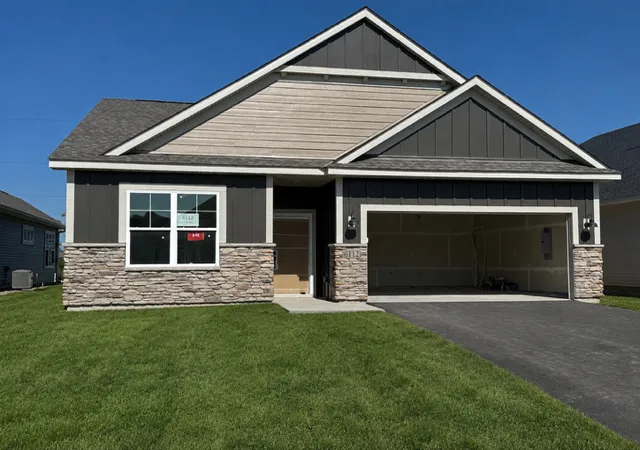 2nd image of 6112 158th St N, Hugo, MN 55038 | MLS# 7092781
