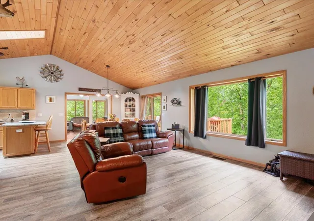 2nd image of 8343 Timber Ln, Nisswa, MN 56468 | MLS# 7092823