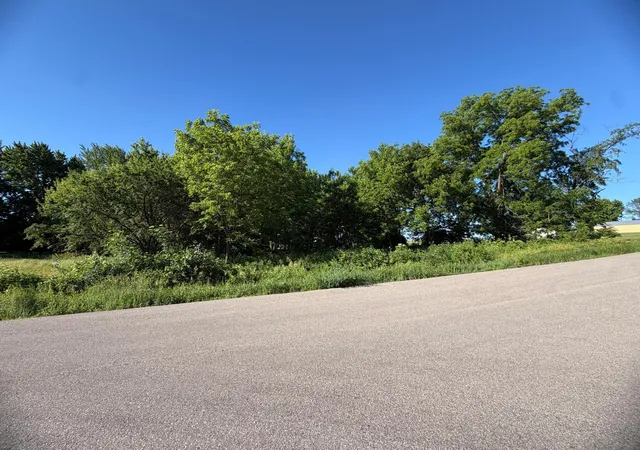 Homes for sale in Waseca, MN | Tbd Highland Dr, Waseca, MN 56093 | MLS# 7092825