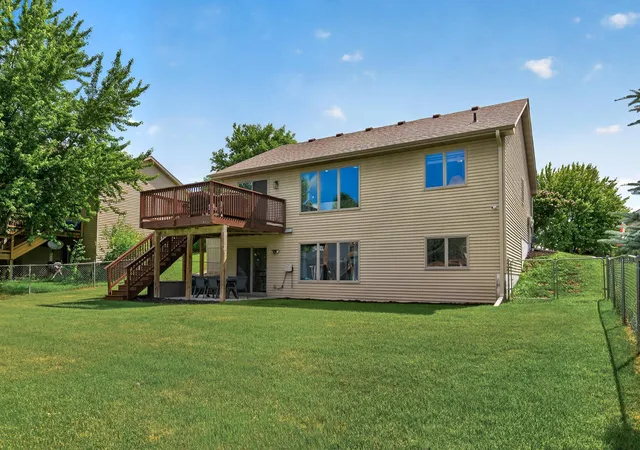 Photo 1 of Single family home for sale at 515 10th Avenue Ne, Lonsdale, MN 55046 | MLS# 7092855 | Listing updated on 2026-09-28