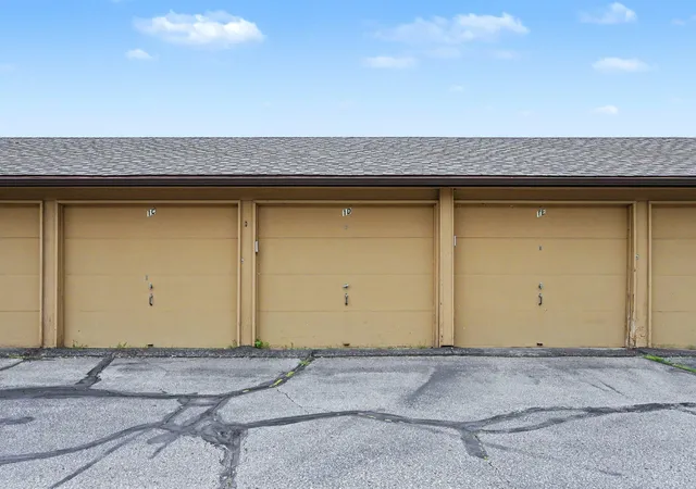 2nd image of 125 Kingswood Dr, Red Wing, MN 55066