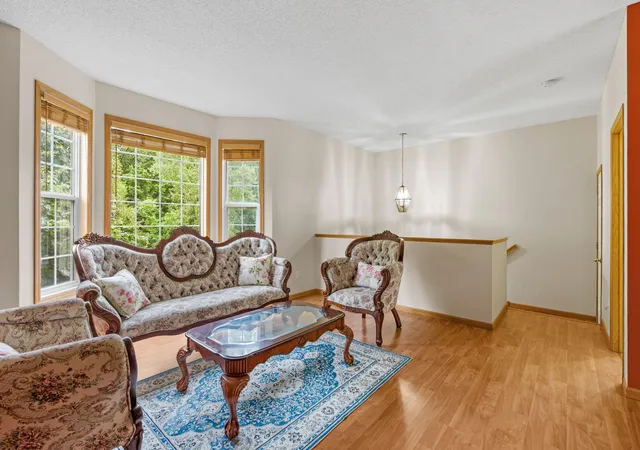 2nd image of 1778 Riverside Dr, Shakopee, MN 55379 | MLS# 7092864