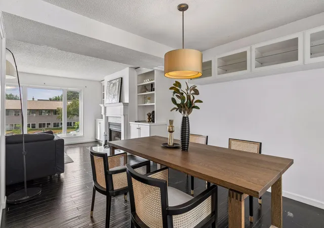 Photo 3 of Single family home for sale at 925 Dartmouth Ave Se, Minneapolis, MN 55414 | MLS# 7092880 | Listing updated on 2026-08-17
