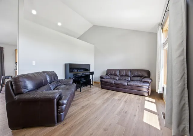 5th image of 1516 3Rd St E, West Fargo, ND 58078 | MLS# 7092927
