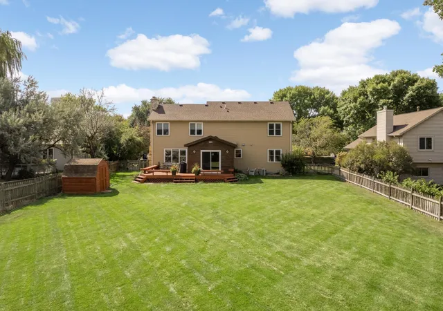 Photo 3 of Sale Pending at 9622 Polaris Ln N, Maple Grove, MN 55369 | MLS# 7092932 | Listing updated on 2026-09-29