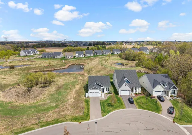 Homes for sale in Woodbury, MN | 4711 Schilling Court, Woodbury, MN 55129 | MLS# 7092934