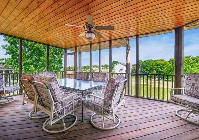 2nd image of 605 Lady Slipper Ave Ne, New Prague, MN 56071 | MLS# 7092937