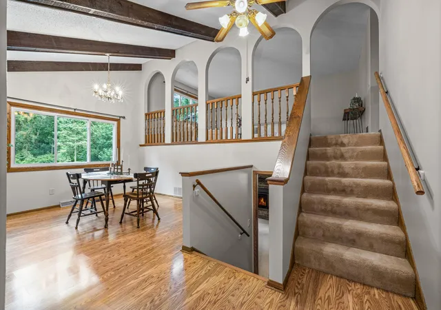 4th image of 8454 Pleasant View Dr, Saint Paul, MN 55112 | MLS# 7092966