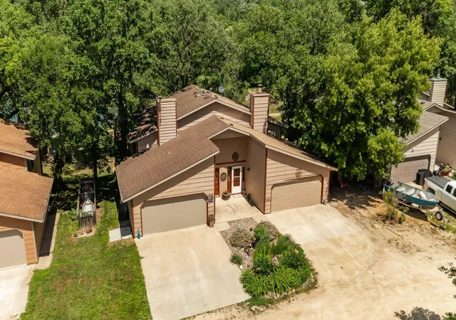 Homes for sale in Zumbro Falls, MN | 40148 Ryans Bay Rd, Zumbro Falls, MN 55991 | MLS# 7092974
