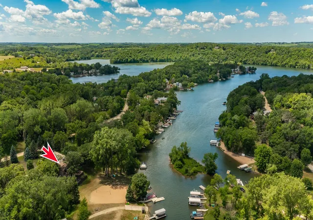 Homes for sale in Zumbro Falls, MN | 40148 Ryans Bay Rd, Zumbro Falls, MN 55991 | MLS# 7092974
