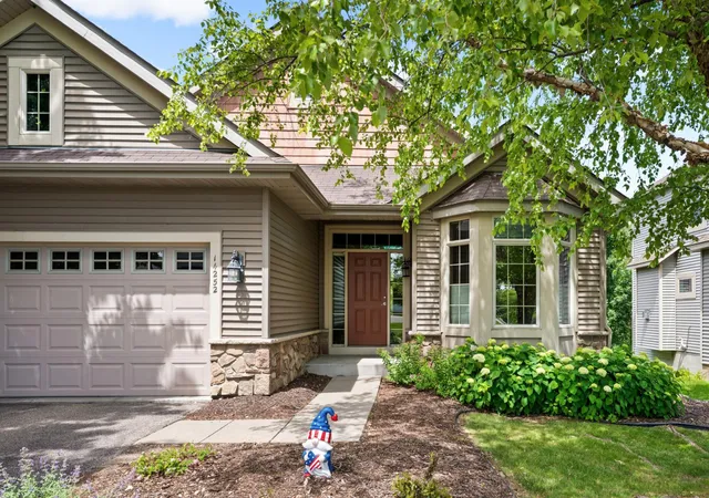 Homes for sale in Prior Lake, MN | 14252 Enclave Ct Nw, Prior Lake, MN 55372 | MLS# 7092994