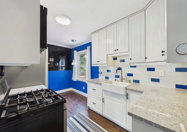 Photo 4 of Sale Pending at 5901 Thomas Ave S, Minneapolis, MN 55410 | MLS# 7093021 | Listing updated on 2026-08-25