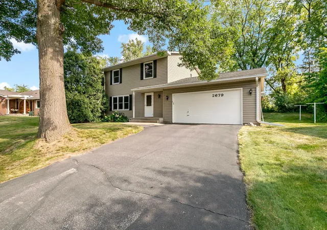 2nd image of 2679 16Th Ter Nw, Saint Paul, MN 55112 | MLS# 7093026
