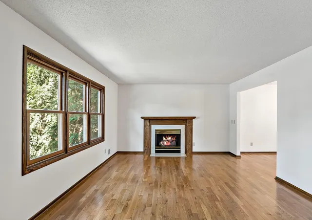 4th image of 2679 16Th Ter Nw, Saint Paul, MN 55112 | MLS# 7093026