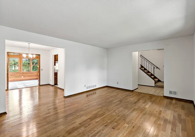 5th image of 2679 16Th Ter Nw, Saint Paul, MN 55112 | MLS# 7093026