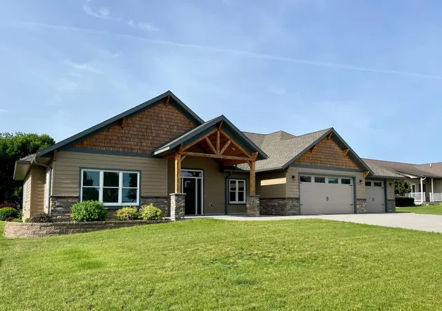 Homes for sale in Wabasso, MN | 994 North St, Wabasso, MN 56293 | MLS# 7093045