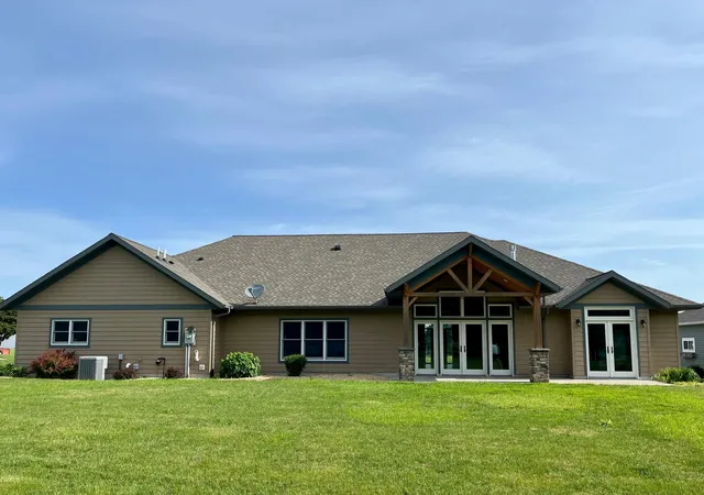 Homes for sale in Wabasso, MN | 994 North St, Wabasso, MN 56293 | MLS# 7093045