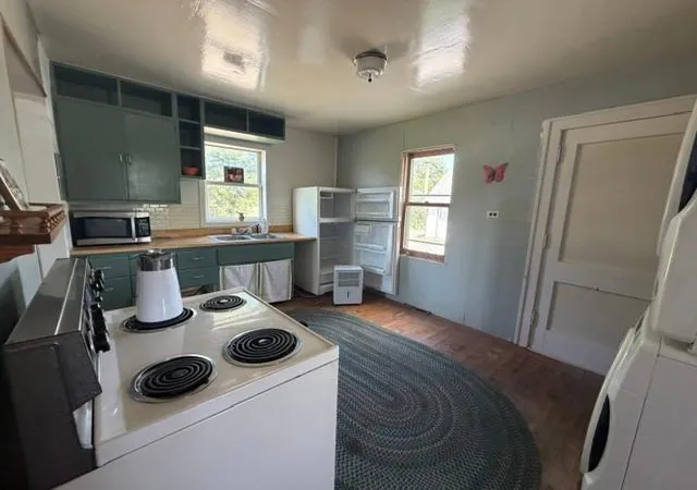 4th image of 355 W Harvey St, Ely, MN 55731 | MLS# 7093046