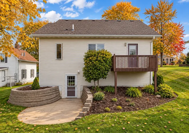 Photo 2 of Single family home for sale at 208 High Ave, Wanamingo, MN 55983 | MLS# 7093065 | Listing updated on 2026-10-01