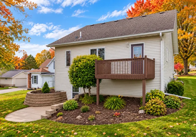 Photo 3 of Single family home for sale at 208 High Ave, Wanamingo, MN 55983 | MLS# 7093065 | Listing updated on 2026-10-01