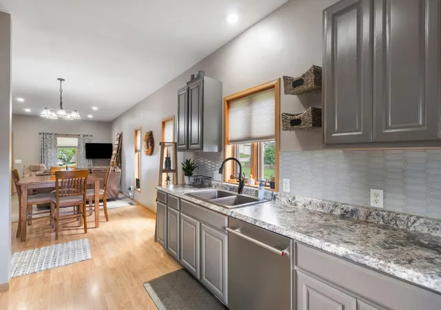 5th image of 208 High Ave, Wanamingo, MN 55983 | MLS# 7093065